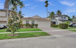 7324 NW 1st Pl, Plantation, FL 33317