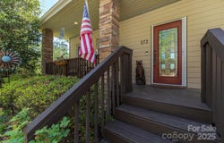 172 Sunny Ridge Road, Hendersonville, NC 28739