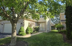 70 Townsend Circle, Naperville, IL 60565