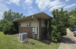 300 W Small Street, Harrisburg, IL 62946