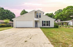 3284 Fairview Avenue, Crestview, FL 32539