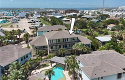 247 W Roberts Avenue, Port Aransas, TX 78373