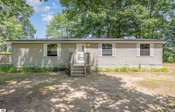 5696 S Lake Shore Drive, Remus, MI 49340