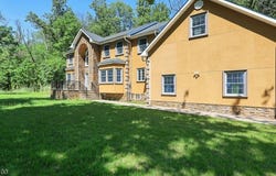 1121 N Washington Ave, Green Brook Twp., NJ 08812-2123