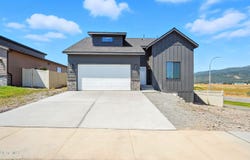 6631 Portrush Dr, Rathdrum, ID 83858