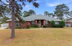 7599 Brewster St, Navarre, FL 32566