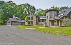 386 Camelback Road, Tannersville, PA 18372