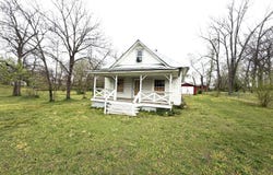 410 E 3rd Street, Mountain View, MO 65548
