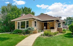 6645 N Drake Avenue, Lincolnwood, IL 60712