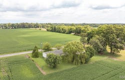 200 Spangle Road W, Staunton, IL 62088
