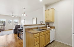 2351 QUARTER HORSE Trail, Overgaard, AZ 85933