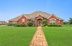 116 Mission Hills Drive, Guthrie, OK 73044