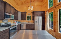 2404 Bobs Pass, Sevierville, TN 37876