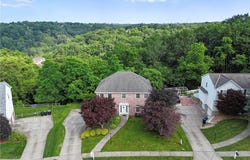8310 Reagan Dr, McCandless, PA 15237
