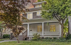 209 Marquette Avenue, South Bend, IN 46617