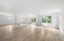 1132 Central Ave, Westfield Town, NJ 07090-2233