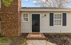 318 W Frances Street, Jacksonville, NC 28546
