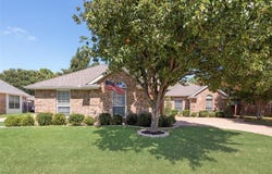 6906 Winthorp Drive, Arlington, TX 76001