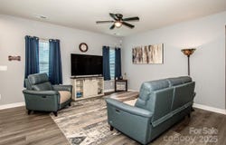 105 Chase View Lane, Troutman, NC 28166