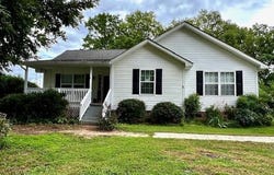 15296 N C 39 Highway N, Henderson, NC 27537