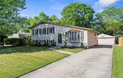 50474 Jim Drive, Chesterfield, MI 48047