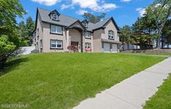101 Oxford Lane, Matawan, NJ 07747