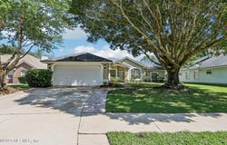 2124 POND SPRING Way, Fleming Island, FL 32003
