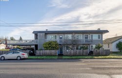 504 N 7TH Ave, Kelso, WA 98626