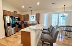 1290 Trafalgar DR, Roanoke, VA 24019