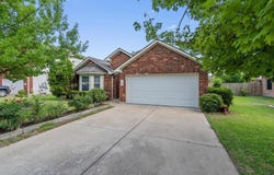 1508 Uvalde DR, Hutto, TX 78634