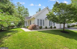 227 BURHOLME DRIVE, HAMILTON, NJ 08691