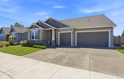183 NE 19TH Ave, Canby, OR 97013