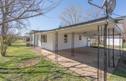 1201 S. Main St., Piedmont, MO 63957