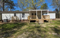 1382 Mockingbird Lane, Manning, SC 29102