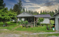 392 Shingle Mill Loop, Bonners Ferry, ID 83805