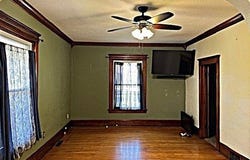 612 9th St., Springfield, SD 57062