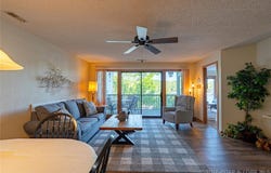 98 Jonathan Drive, Lake Ozark, MO 65049