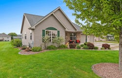 1603 PINE TREE Lane, LUXEMBURG, WI 54217-1400