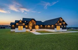 157 ESTATES DR, La Vernia, TX 78121