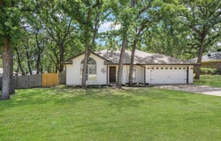 1112 Lakeview Drive, Azle, TX 76020