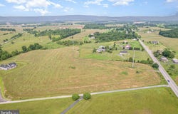 2170 CHAMBERSBURG ROAD, GETTYSBURG, PA 17325