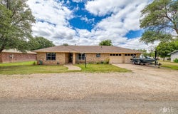 606 Nichols St, Rowena, TX 76875