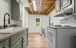 114 COLLEGE Street, SHEPHERDSTOWN, WV 25443