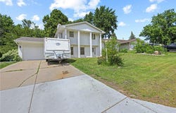 7908 37th Avenue N, New Hope, MN 55427