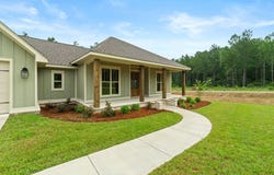 41 Redmont Dr, Sumrall, MS 39482