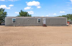 5227 Cerritos Avenue, Los Lunas, NM 87031