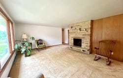 1705 BIRCHWOOD Drive, GREEN BAY, WI 54304