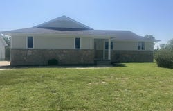 24601 W Pheasant Ct., Viola, KS 67149