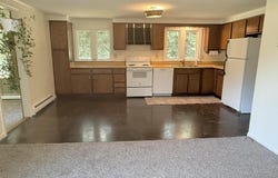 112 Breezy Acres Drive, Vernon, VT 05354