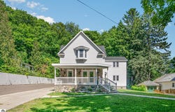 404 Michigan Avenue, Frankfort, MI 49635